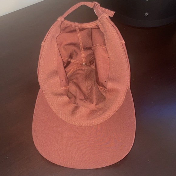 Lululemon hat - Picture 2 of 3